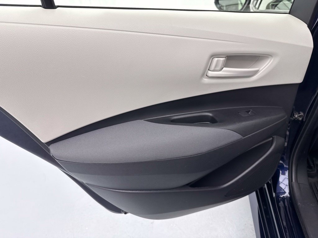 Used 2023 Toyota Corolla LE FWD image 18