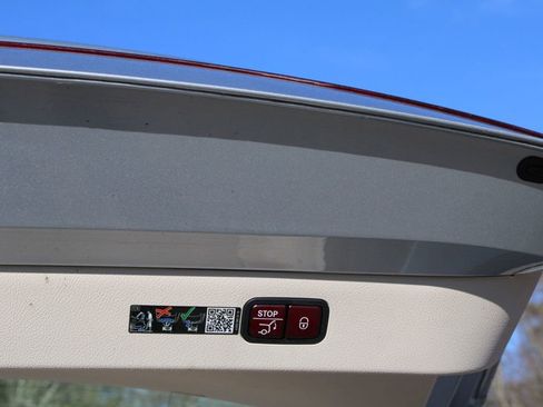 Used 2022 Mercedes-Benz EQS 450+ Sedan image 38