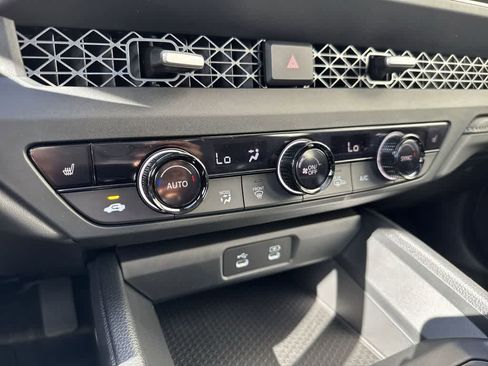 New 2025 Honda Accord SE image 19