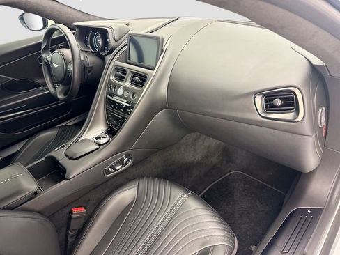 Used 2018 Aston Martin DB11 V12 RWD image 15