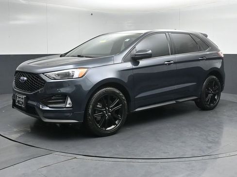 Used 2024 Ford Edge ST-Line w/ Class II Trailer Tow Package AWD/4WD image 4
