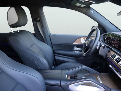Certified 2025 Mercedes-Benz GLE 350 4MATIC image 10