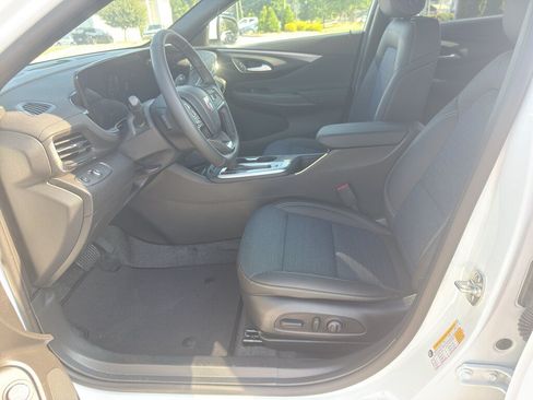 New 2026 Buick Envista Preferred w/ Convenience I Package FWD image 8