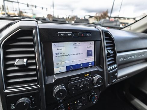 Used 2021 Ford F250 XLT w/ XLT Premium Package image 18