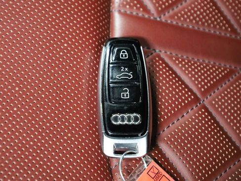 Used 2023 Audi SQ8 Prestige image 40