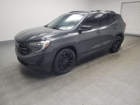 Used 2020 GMC Terrain SLE w/ Driver Convenience Package FWD image 2