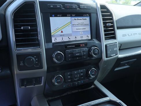 Used 2019 Ford F250 Lariat w/ Lariat Ultimate Package AWD/4WD image 29