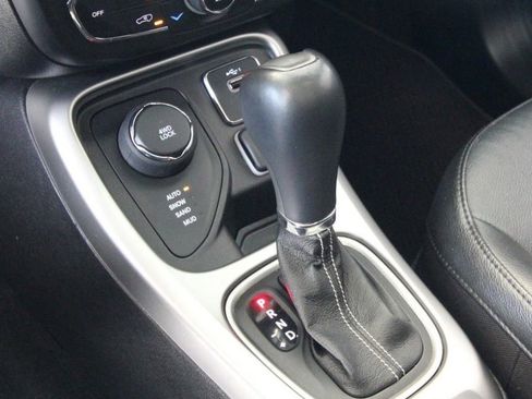 Used 2021 Jeep Compass 80th Special Edition w/ Sun and Sound Group image 28