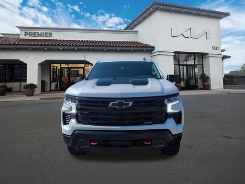 Used 2024 Chevrolet Silverado 1500 LT Trail Boss AWD/4WD image 3