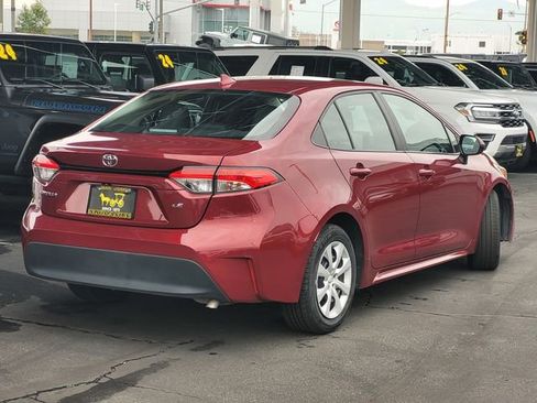 Used 2024 Toyota Corolla LE image 4