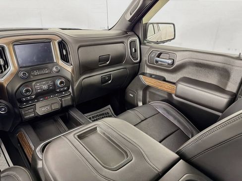 Used 2019 Chevrolet Silverado 1500 High Country w/ Technology Package AWD/4WD image 25