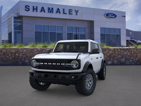 New 2025 Ford Bronco Badlands image 2