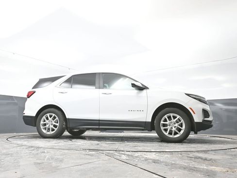 Used 2024 Chevrolet Equinox LT image 24