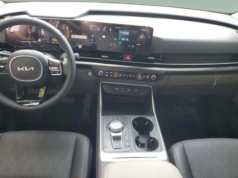 New 2026 Kia Carnival LXS image 13