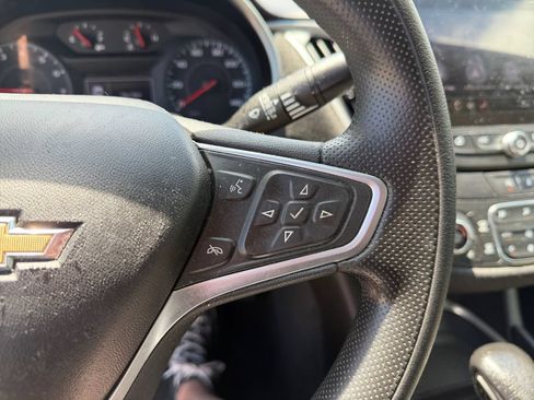 Used 2022 Chevrolet Malibu LT FWD image 18