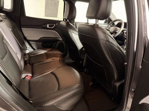 Certified 2023 Jeep Compass Latitude image 16