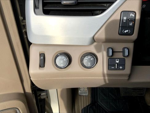 Used 2015 GMC Yukon SLT w/ Open Road Package image 31