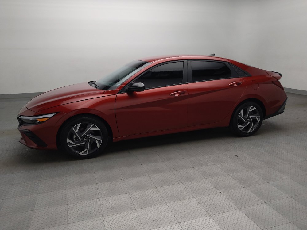 Used 2025 Hyundai Elantra Sport w/ Cargo Package FWD image 2