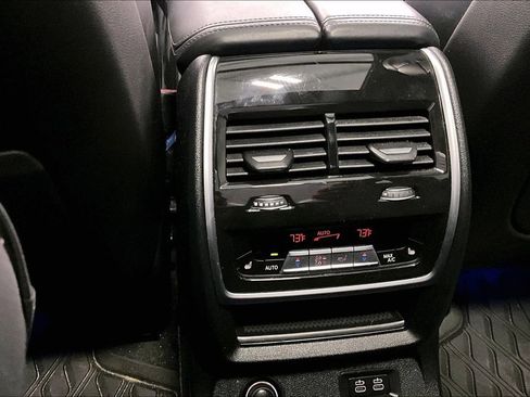 Certified 2023 BMW X7 M60i image 23
