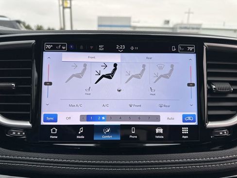 New 2026 Chrysler Pacifica Select FWD image 35