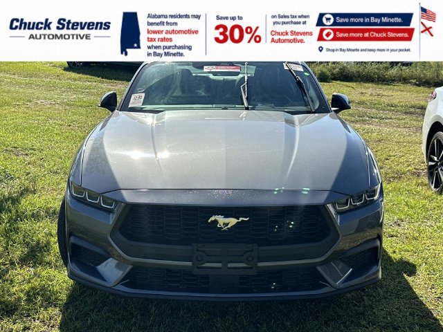 Used 2024 Ford Mustang Coupe RWD image 3