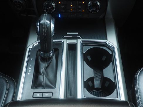 Used 2018 Ford F150 Lariat w/ Equipment Group 502A Luxury image 22