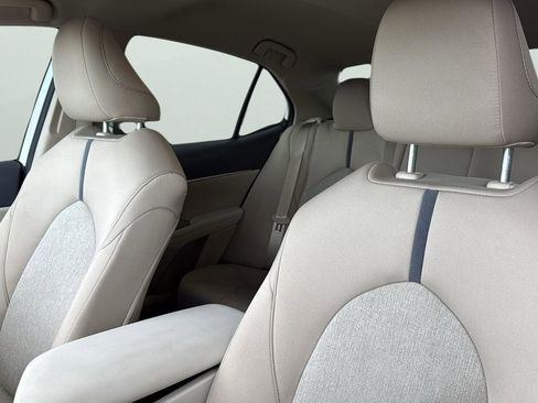 Used 2024 Toyota Camry LE image 10