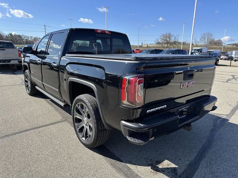 Used 2017 GMC Sierra 1500 Denali w/ Denali Ultimate Package image 3