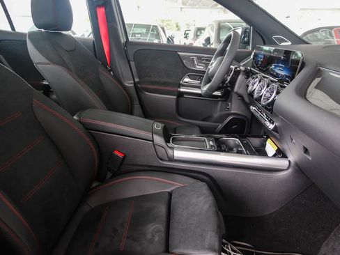 New 2026 Mercedes-Benz GLA 35 AMG 4MATIC image 19