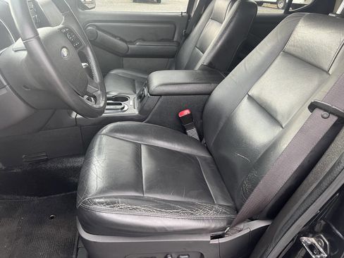 Used 2010 Ford Explorer Sport Trac Limited image 8