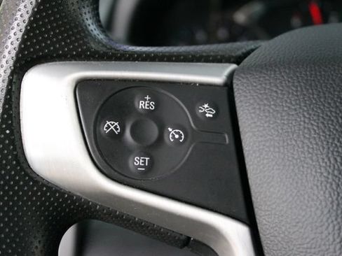 Used 2024 GMC Terrain SLE FWD image 15