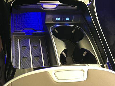 Certified 2024 Mercedes-Benz Maybach S 580 4MATIC image 33