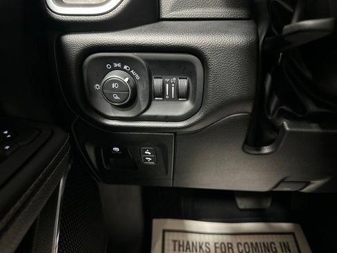 Used 2025 RAM 1500 Laramie AWD/4WD image 17