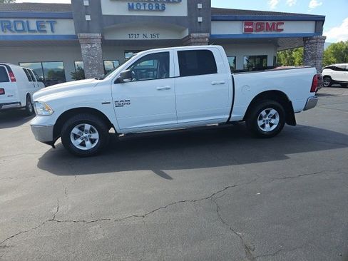 Used 2022 RAM 1500 Classic SLT w/ Electronics Convenience Group image 40