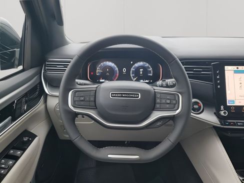 New 2026 Jeep Grand Wagoneer L 2WD image 25