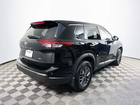 Certified 2025 Nissan Rogue S image 4