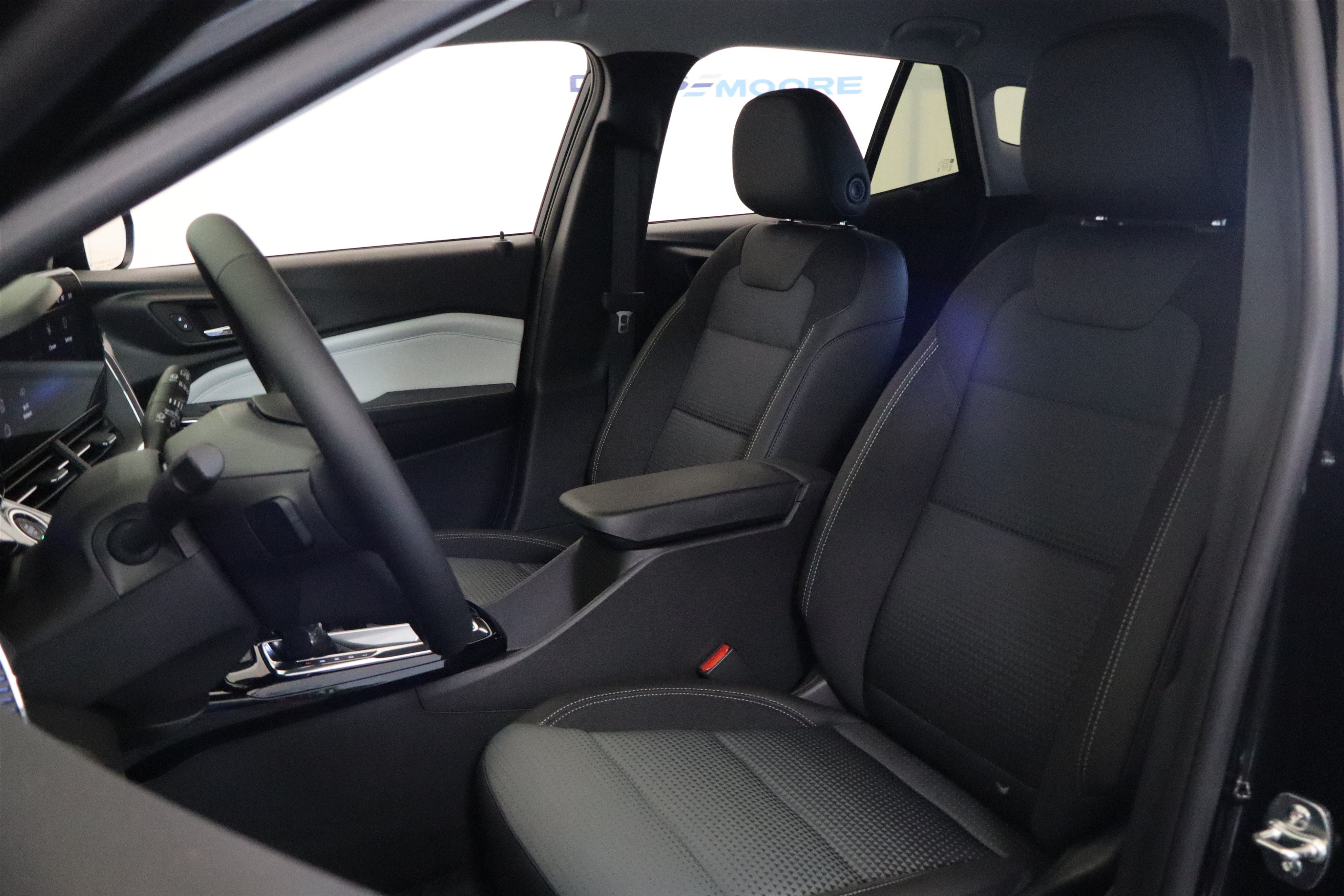 New 2026 Chevrolet Trax LT w/ LT Convenience Package FWD image 23