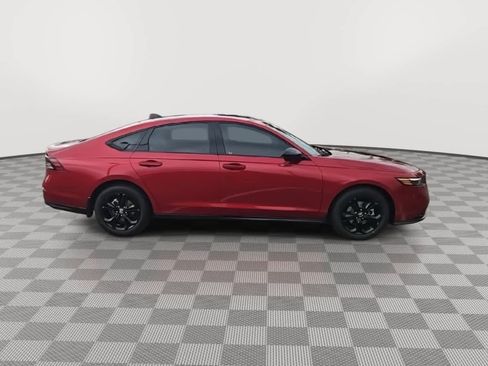 Certified 2025 Honda Accord SE image 9