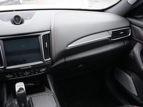 Used 2019 Maserati Levante S GranSport image 29