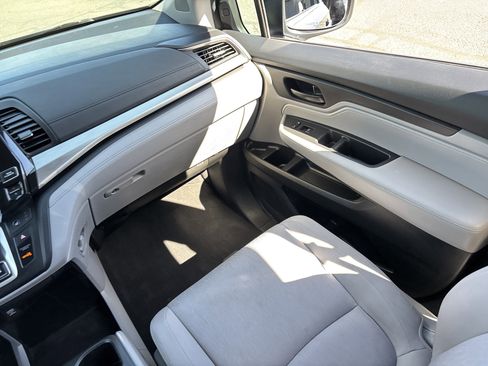 Used 2019 Honda Odyssey EX image 14