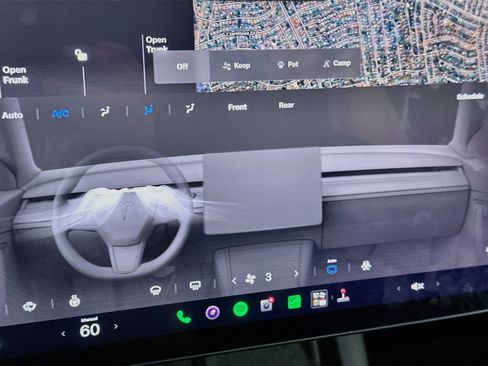 Used 2024 Tesla Model Y Long Range AWD/4WD image 22