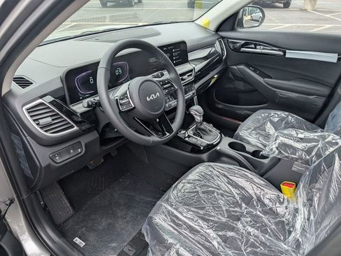 New 2026 Kia Seltos S AWD/4WD image 12