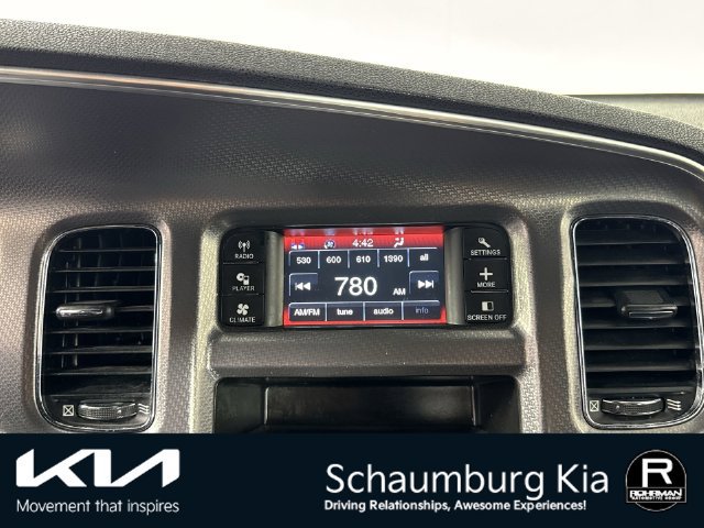 Used 2013 Dodge Charger SE RWD image 6