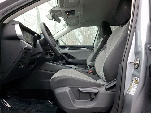Used 2025 Volkswagen Tiguan S AWD/4WD image 12
