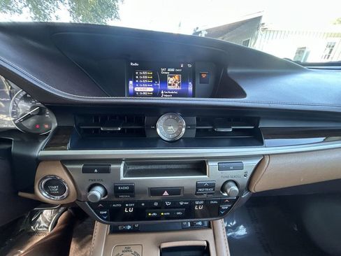Used 2016 Lexus ES 350 FWD image 17