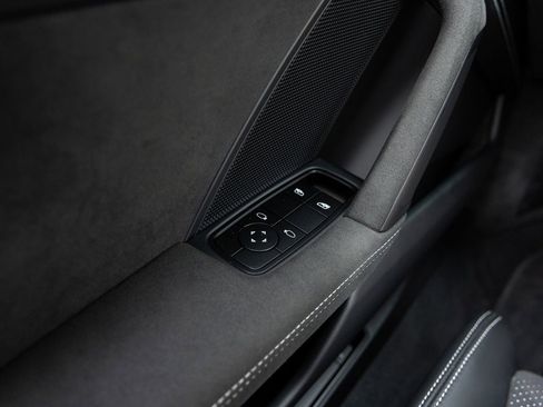 Certified 2024 Porsche 911 GT3 image 21