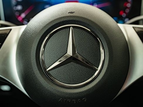 Certified 2025 Mercedes-Benz C 300 4MATIC Sedan image 30