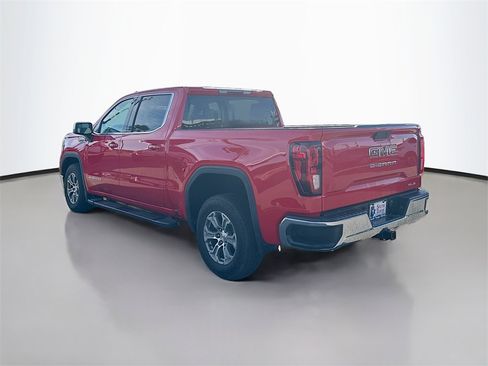 Used 2020 GMC Sierra 1500 SLE w/ SLE Value Package image 5
