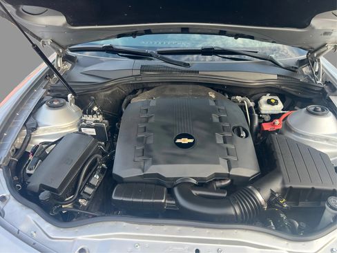 Used 2010 Chevrolet Camaro LT w/ LPO, Ground Effects Package RWD image 21