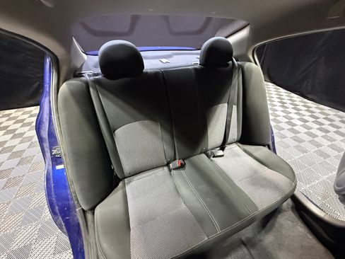 Used 2019 Nissan Versa SV FWD image 18